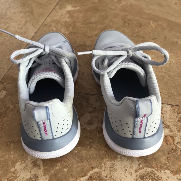 Under Armour Charged Assert Sz 6.5 Sneakers - Picture 9 of 12